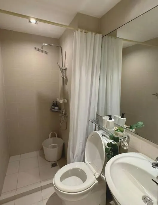 2Br With Wifi, Pool, & Smart Tv, Near Naia Apartment Manila